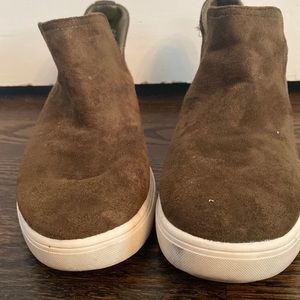 Brown Cushionaire Sneakers